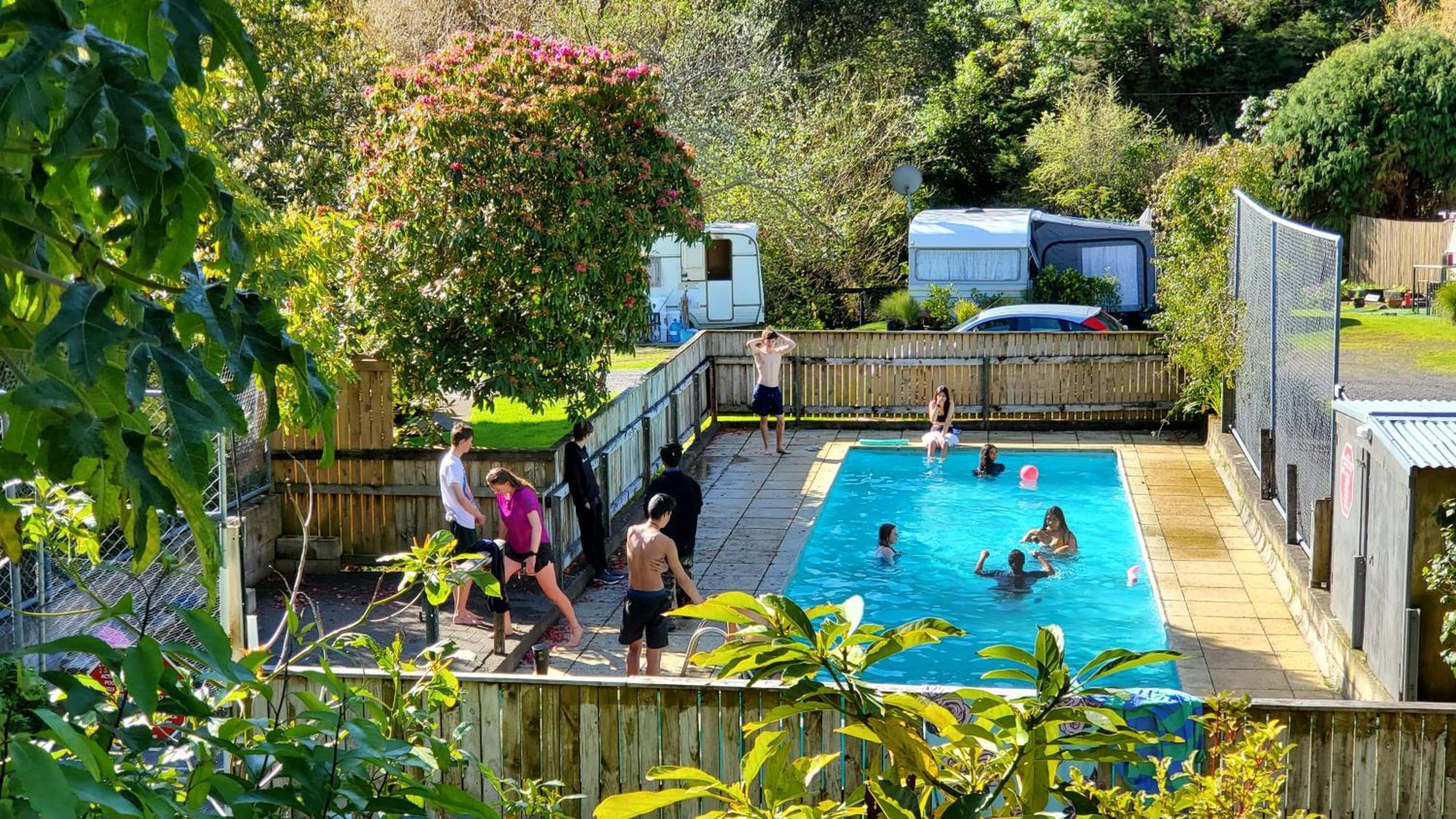 Dickson Holiday Park Thames Exterior photo