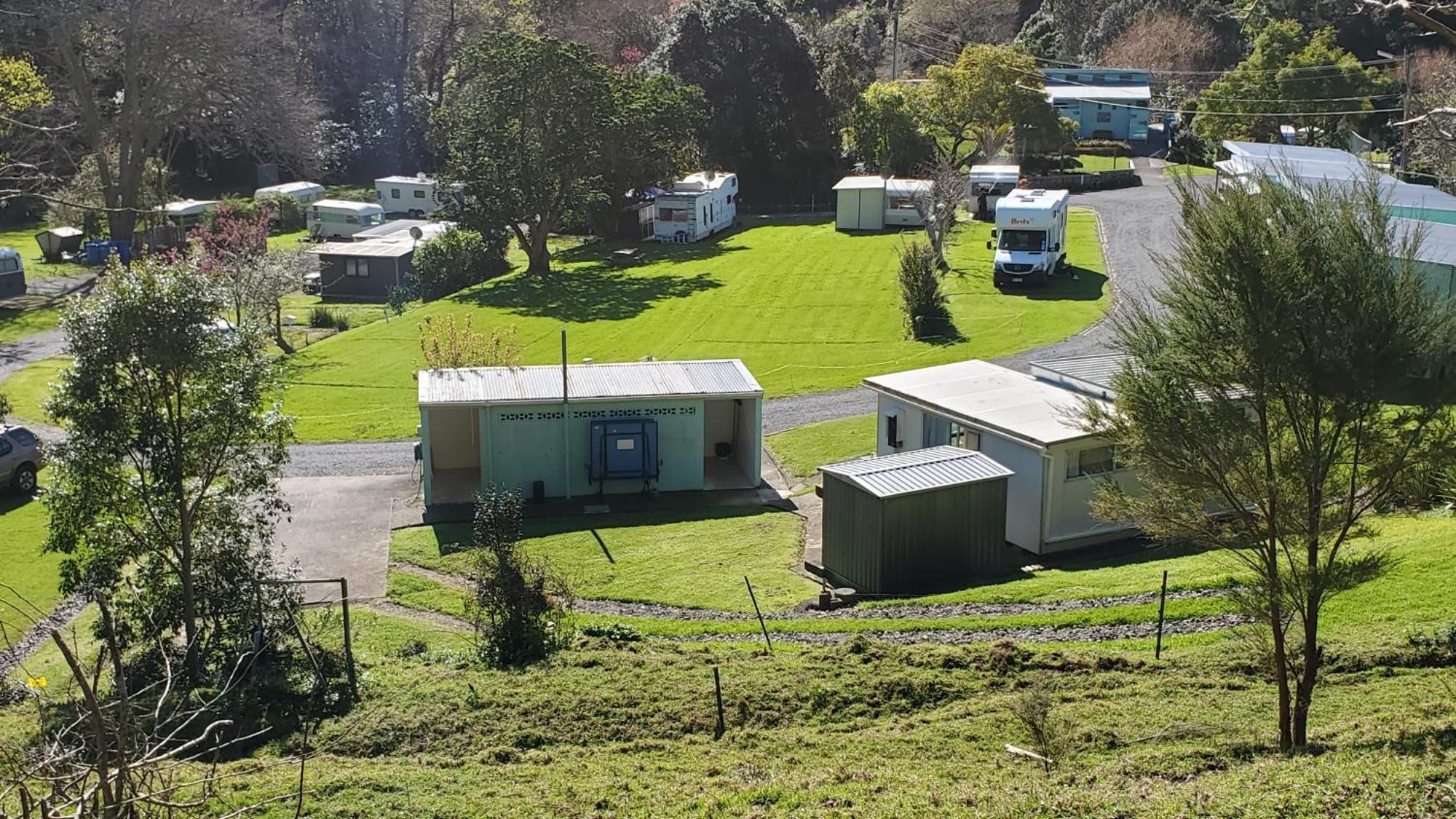 Dickson Holiday Park Thames Exterior photo