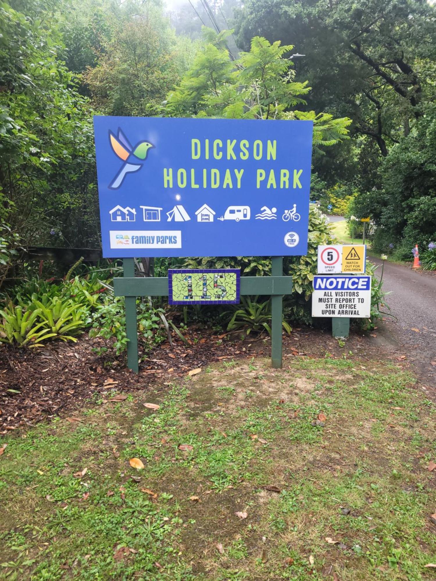 Dickson Holiday Park Thames Exterior photo